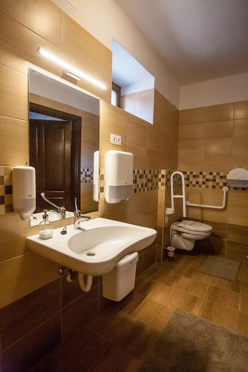 Maushaus Hotel Vemend Bagian luar foto