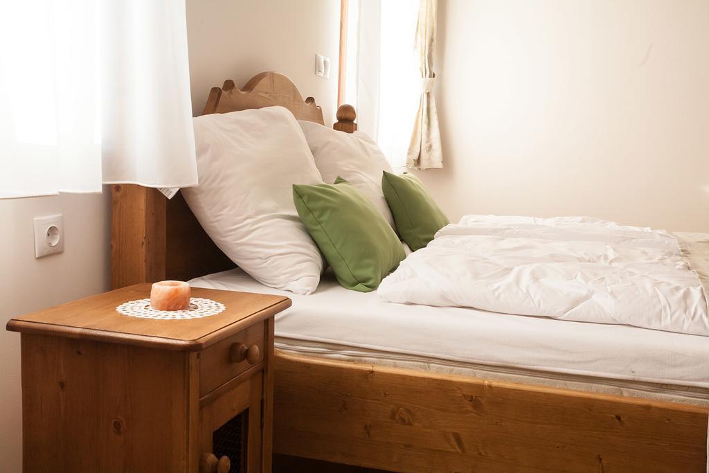 Maushaus Hotel Vemend Bagian luar foto