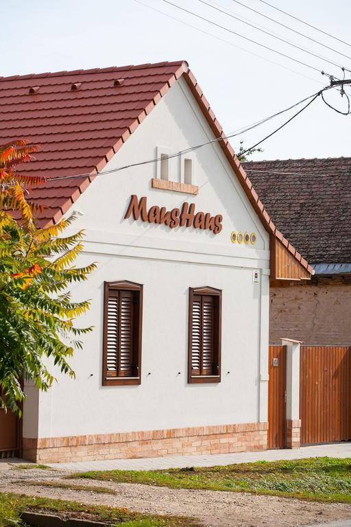 Maushaus Hotel Vemend Bagian luar foto